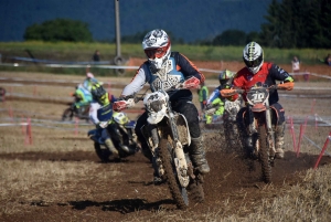 Course sur prairie de Saint-Maurice-de-Lignon : les motos Open (série 1)