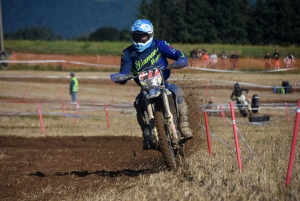 Course sur prairie de Saint-Maurice-de-Lignon : les motos Open (série 1)