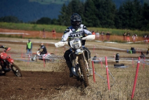 Course sur prairie de Saint-Maurice-de-Lignon : les motos Open (série 1)