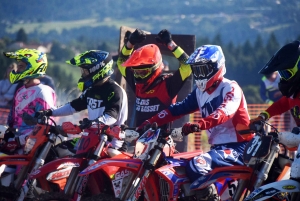 Course sur prairie de Saint-Maurice-de-Lignon : les motos Open (série 1)