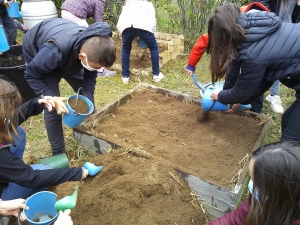 Les Villettes : un projet de jardinage mené à l&#039;école de &quot;Trevas&quot;