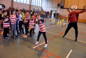 Bas-en-Basset : 80 enfants au kid athlé dans le gymnase