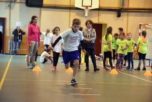 Bas-en-Basset : 80 enfants au kid athlé dans le gymnase