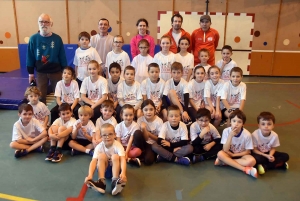 Bas-en-Basset : 80 enfants au kid athlé dans le gymnase