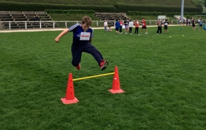 Yssingeaux : des rencontres autour de l&#039;athlétisme à l&#039;école Jean-de-la-Fontaine