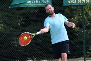 Grégory Desage joue ce dimanche pour une place dans le tableau 2e série