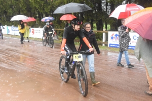 VTT : des conditions dantesques à Sainte-Sigolène pour les championnats régionaux de cross-country