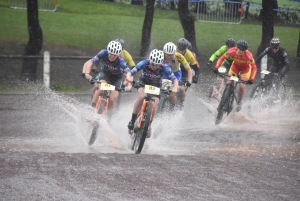 VTT : des conditions dantesques à Sainte-Sigolène pour les championnats régionaux de cross-country