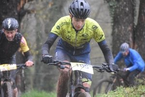 VTT : des conditions dantesques à Sainte-Sigolène pour les championnats régionaux de cross-country