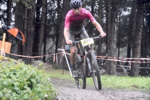 VTT : des conditions dantesques à Sainte-Sigolène pour les championnats régionaux de cross-country