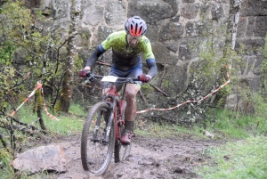 VTT : des conditions dantesques à Sainte-Sigolène pour les championnats régionaux de cross-country