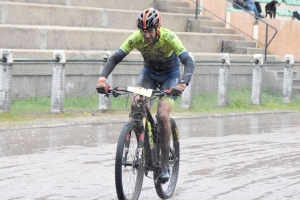 VTT : des conditions dantesques à Sainte-Sigolène pour les championnats régionaux de cross-country