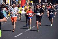 Plus de 1 000 coureurs sur l&#039;asphalte des 15 km du Puy