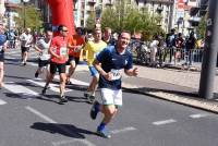 Plus de 1 000 coureurs sur l&#039;asphalte des 15 km du Puy