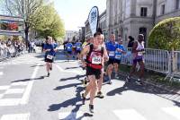 Plus de 1 000 coureurs sur l&#039;asphalte des 15 km du Puy