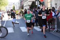 Plus de 1 000 coureurs sur l&#039;asphalte des 15 km du Puy