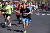 Plus de 1 000 coureurs sur l&#039;asphalte des 15 km du Puy