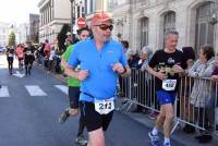 Plus de 1 000 coureurs sur l&#039;asphalte des 15 km du Puy