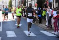 Plus de 1 000 coureurs sur l&#039;asphalte des 15 km du Puy