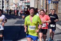 Plus de 1 000 coureurs sur l&#039;asphalte des 15 km du Puy