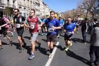 Plus de 1 000 coureurs sur l&#039;asphalte des 15 km du Puy