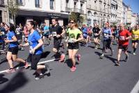 Plus de 1 000 coureurs sur l&#039;asphalte des 15 km du Puy