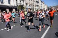 Plus de 1 000 coureurs sur l&#039;asphalte des 15 km du Puy