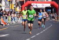 Plus de 1 000 coureurs sur l&#039;asphalte des 15 km du Puy