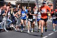 Plus de 1 000 coureurs sur l&#039;asphalte des 15 km du Puy