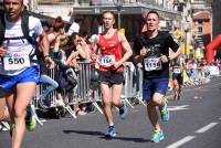 Plus de 1 000 coureurs sur l&#039;asphalte des 15 km du Puy