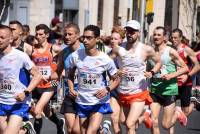 Plus de 1 000 coureurs sur l&#039;asphalte des 15 km du Puy