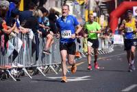 Plus de 1 000 coureurs sur l&#039;asphalte des 15 km du Puy