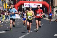 Plus de 1 000 coureurs sur l&#039;asphalte des 15 km du Puy