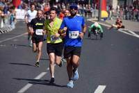 Plus de 1 000 coureurs sur l&#039;asphalte des 15 km du Puy