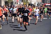 Plus de 1 000 coureurs sur l&#039;asphalte des 15 km du Puy