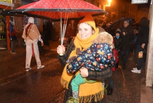 Monistrol-sur-Loire : un défilé de Noël bien arrosé