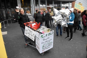 Monistrol-sur-Loire : une centaine de marcheurs pour défendre le climat