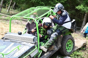 Bas-en-Basset : des pilotes en équilibre sur le 4x4 trial