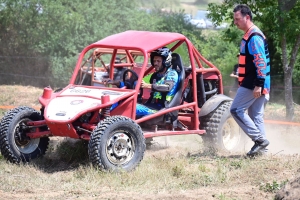 Bas-en-Basset : des pilotes en équilibre sur le 4x4 trial