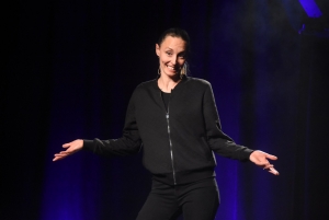 Festival du rire d&#039;Yssingeaux : Julie Geller remporte le concours des jeunes humoristes