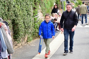 La Chapelle-d&#039;Aurec : le marché aux bonnes affaires dans les rues du village