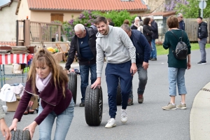 La Chapelle-d&#039;Aurec : le marché aux bonnes affaires dans les rues du village