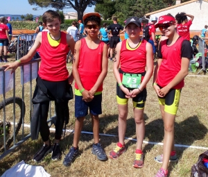 Les collégiens d&#039;Yssingeaux au championnat de France UNSS d&#039;aquathlon-triathlon