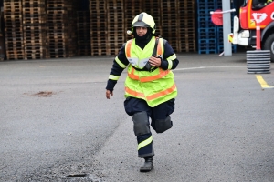 Saint-Romain-Lachalm : un exercice collectif pour les pompiers chez Leygatech