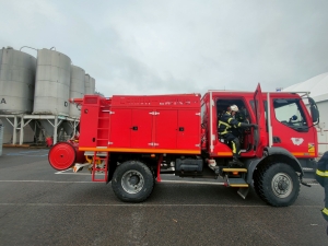 Saint-Romain-Lachalm : un exercice collectif pour les pompiers chez Leygatech