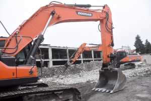 Yssingeaux : l&#039;ancienne usine des AMV a commencé à disparaître