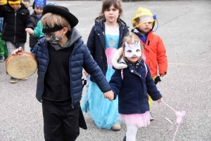 Riotord : des enfants doublement masqués pour Mardi-Gras