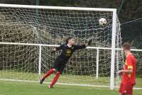 Foot : Les Villettes/Sainte-Sigolène, un match nul, deux maintiens