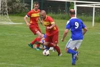 Foot : Les Villettes/Sainte-Sigolène, un match nul, deux maintiens