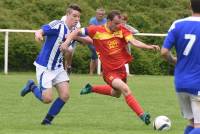 Foot : Les Villettes/Sainte-Sigolène, un match nul, deux maintiens